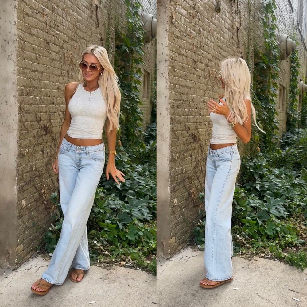 Light Wash Super Low Wide Leg LEVI’S Jeans